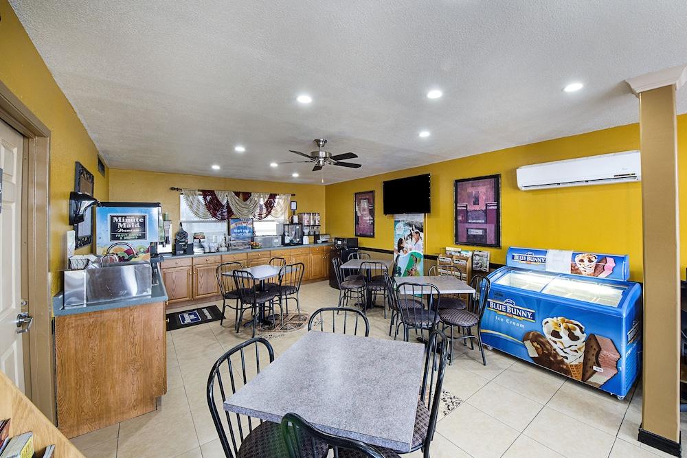 Rodeway Lackland Afb - Seaworld Gasthof